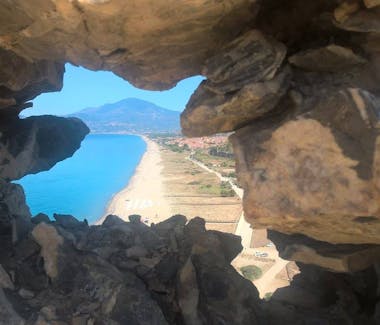 La lunga spiaggia di Marina di Ascea dalla Torre del telegrafo