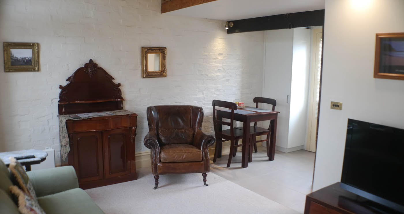 Tack room living area, Bon Accord B&B in Sale, Gippsland.