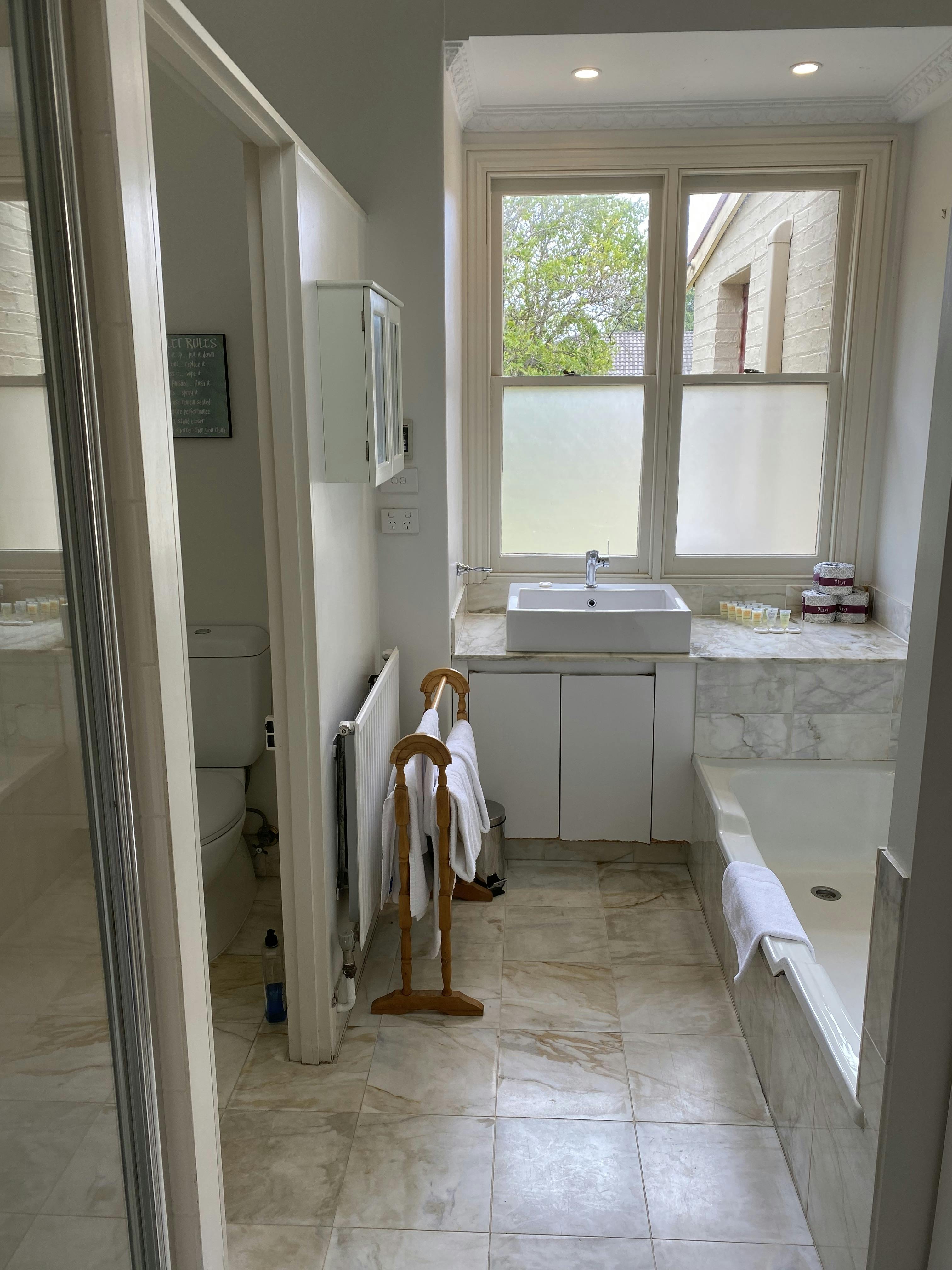 Homestead - bathroom