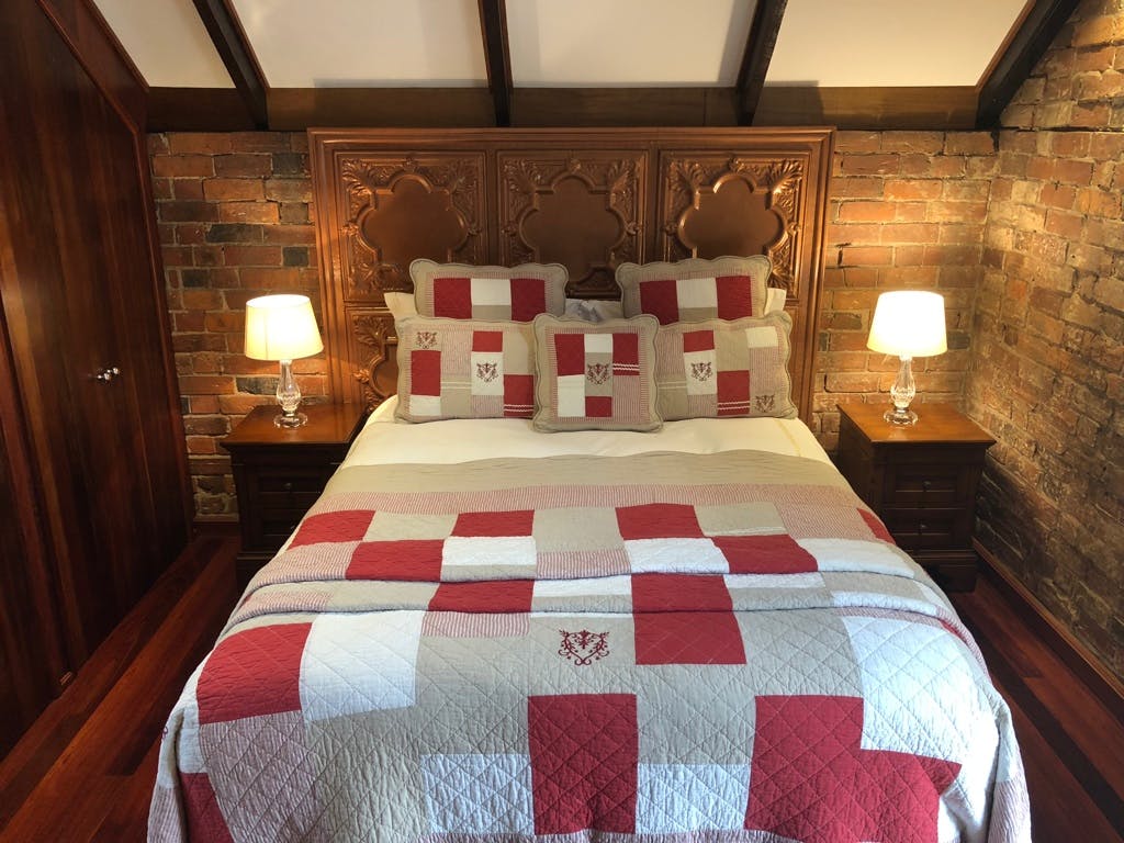 Stables Apartment bedroom, Bon Accord B&B in Sale, Gippsland.