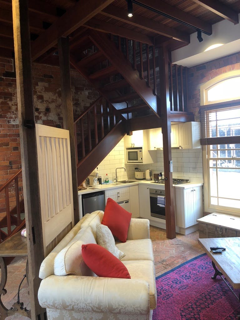 Stables Apartment downstairs, Bon Accord B&B in Sale, Gippsland.