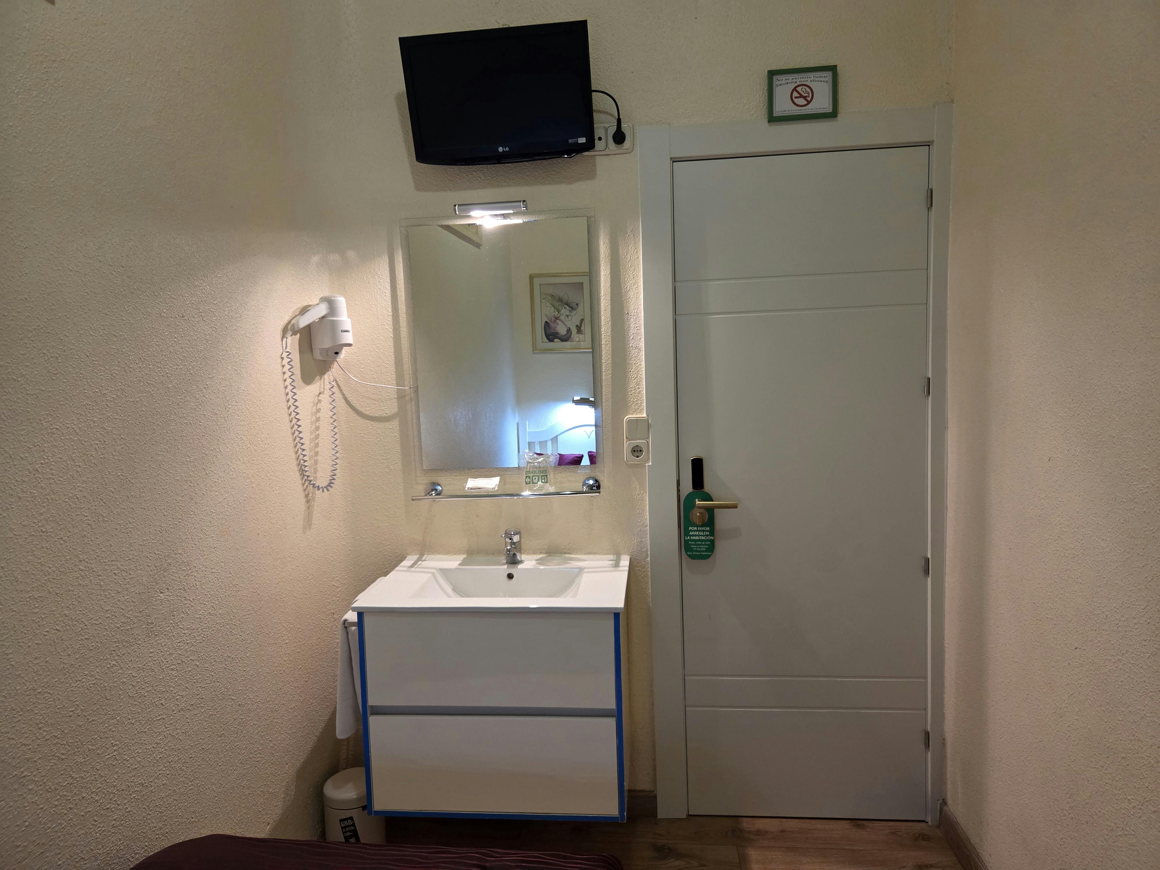 Individual baño compartido