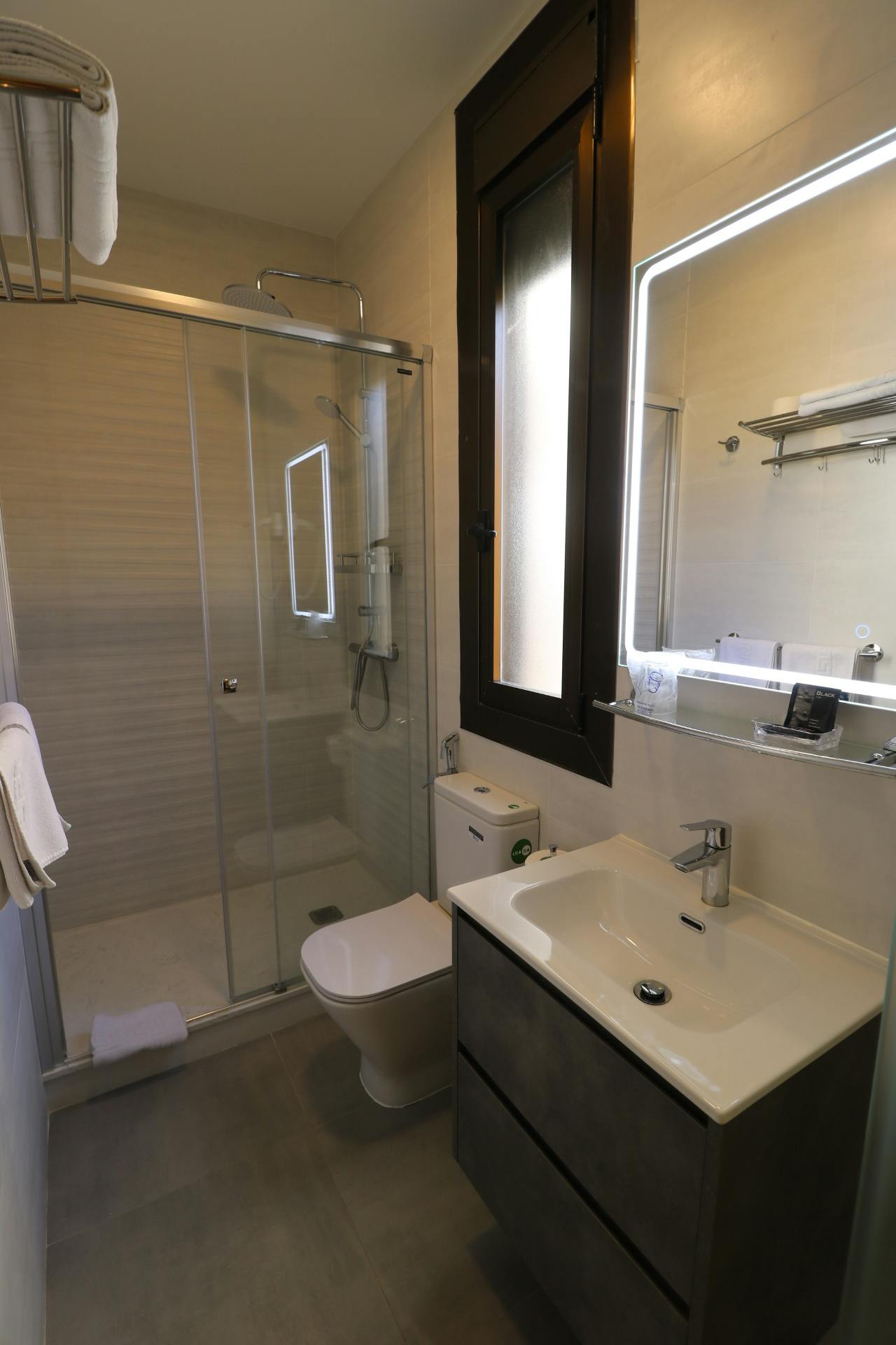 Doble matrimonial interior - baño Standard