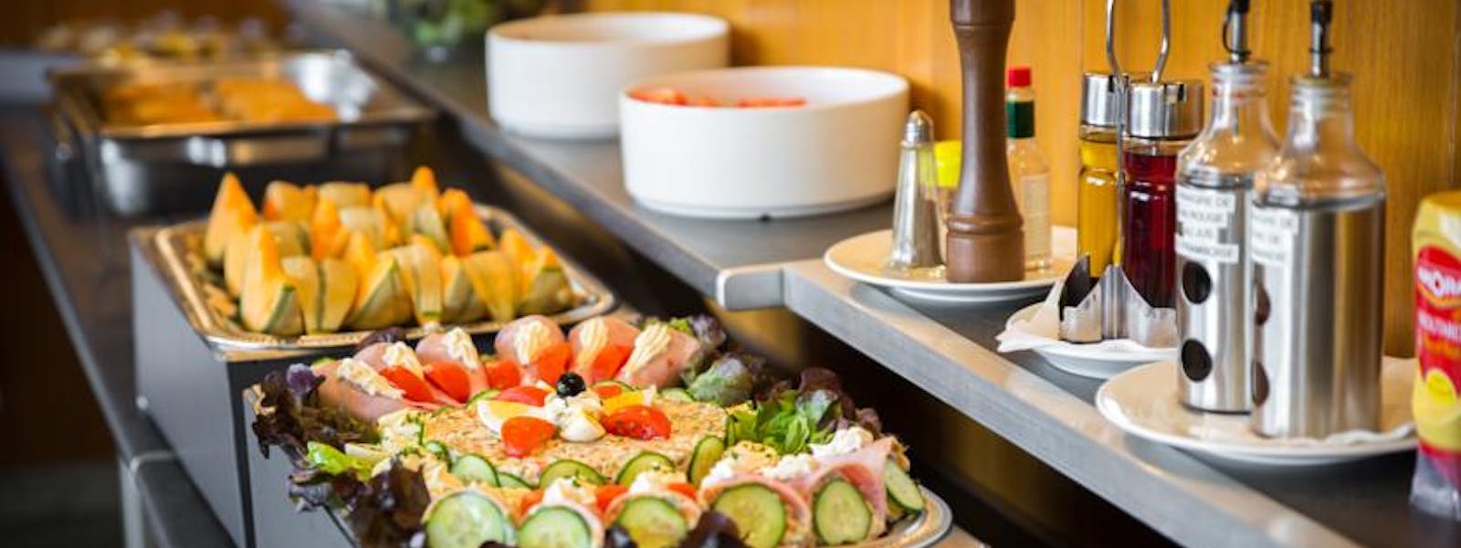 QUALITY HOTEL CHRISTINA LOURDES RESTAURANT BUFFET