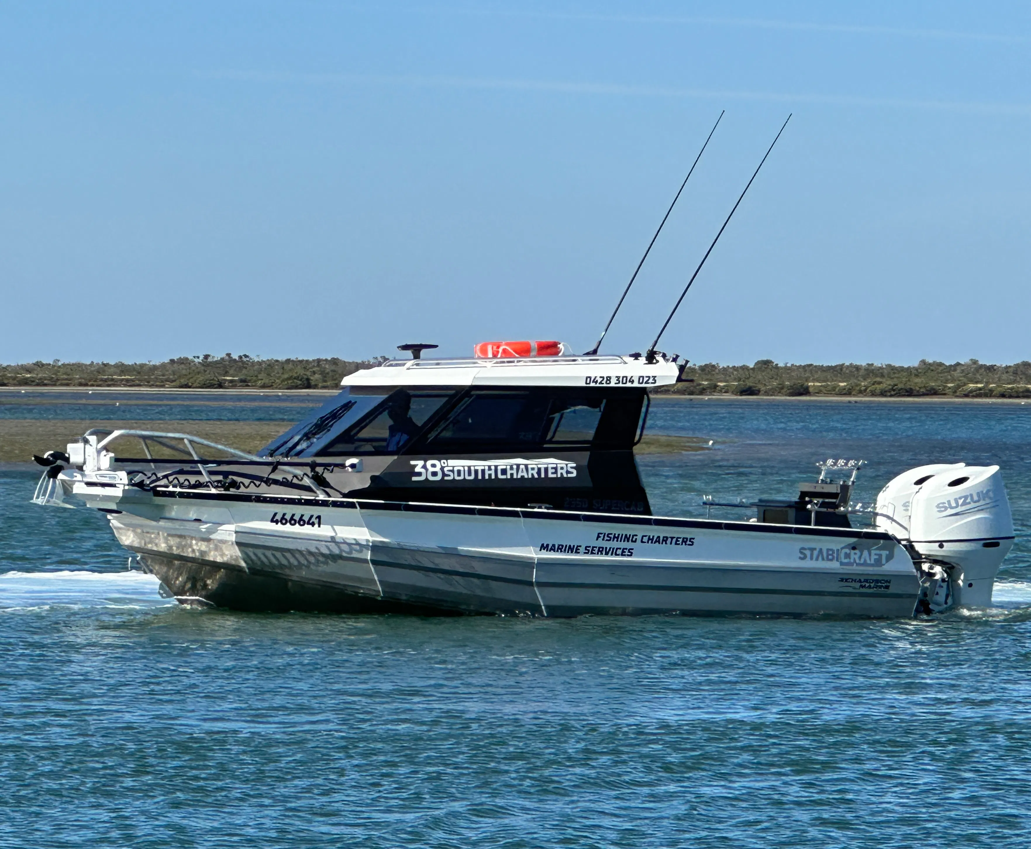 38° South Charters custom built Stabicraft 2350 Supercab