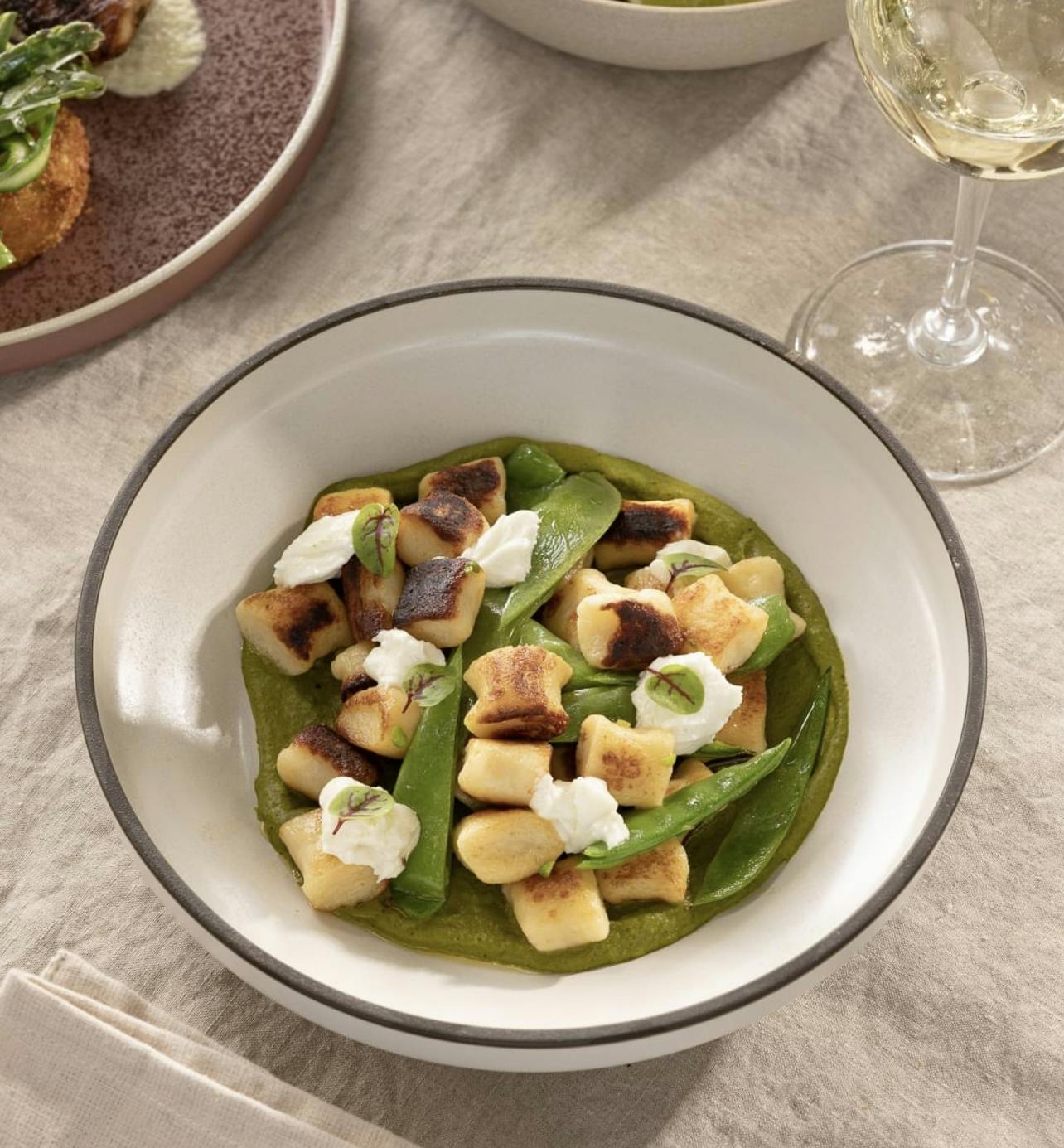 Changing menu Carrajung Estate