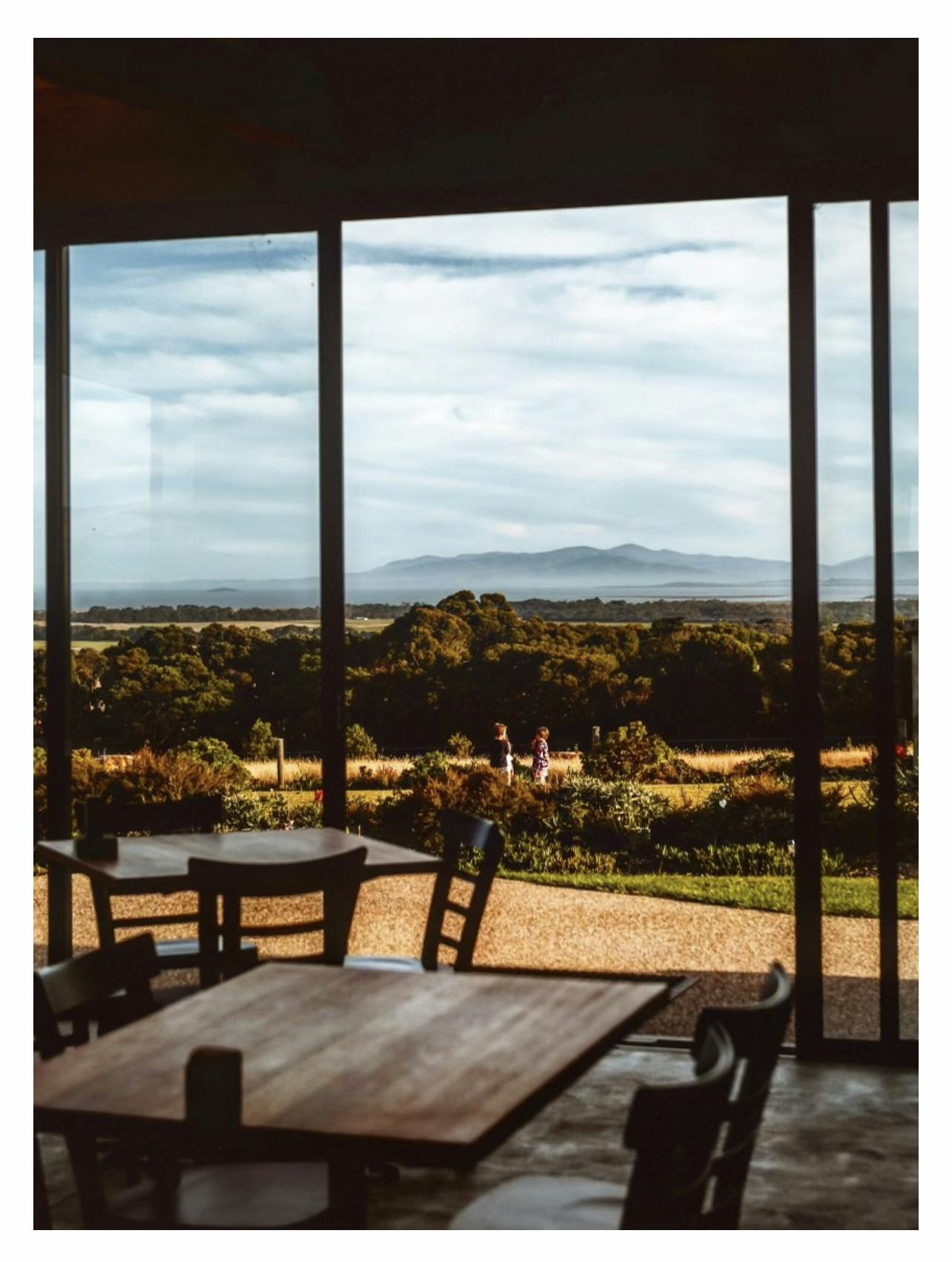 Gurneys Cider tasting room cafe