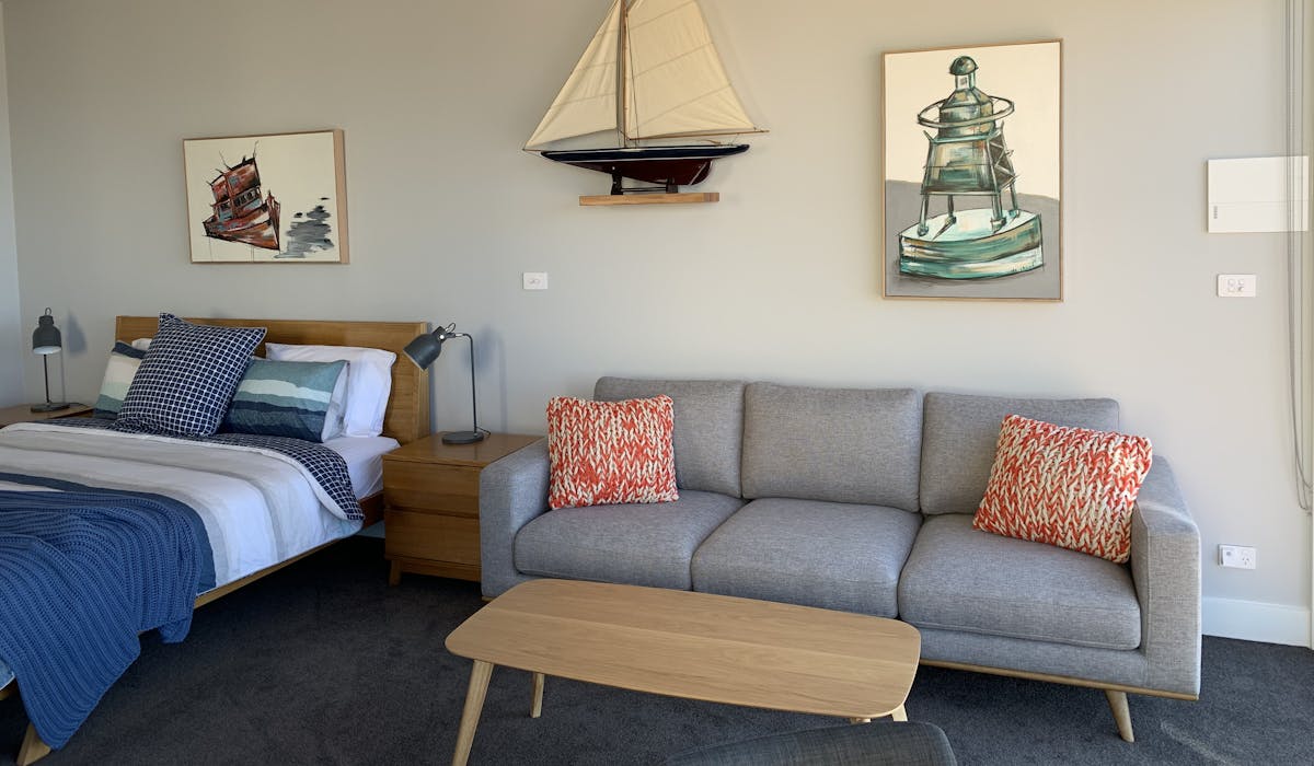 Interior Studio 1 (Waterfront King Studio)