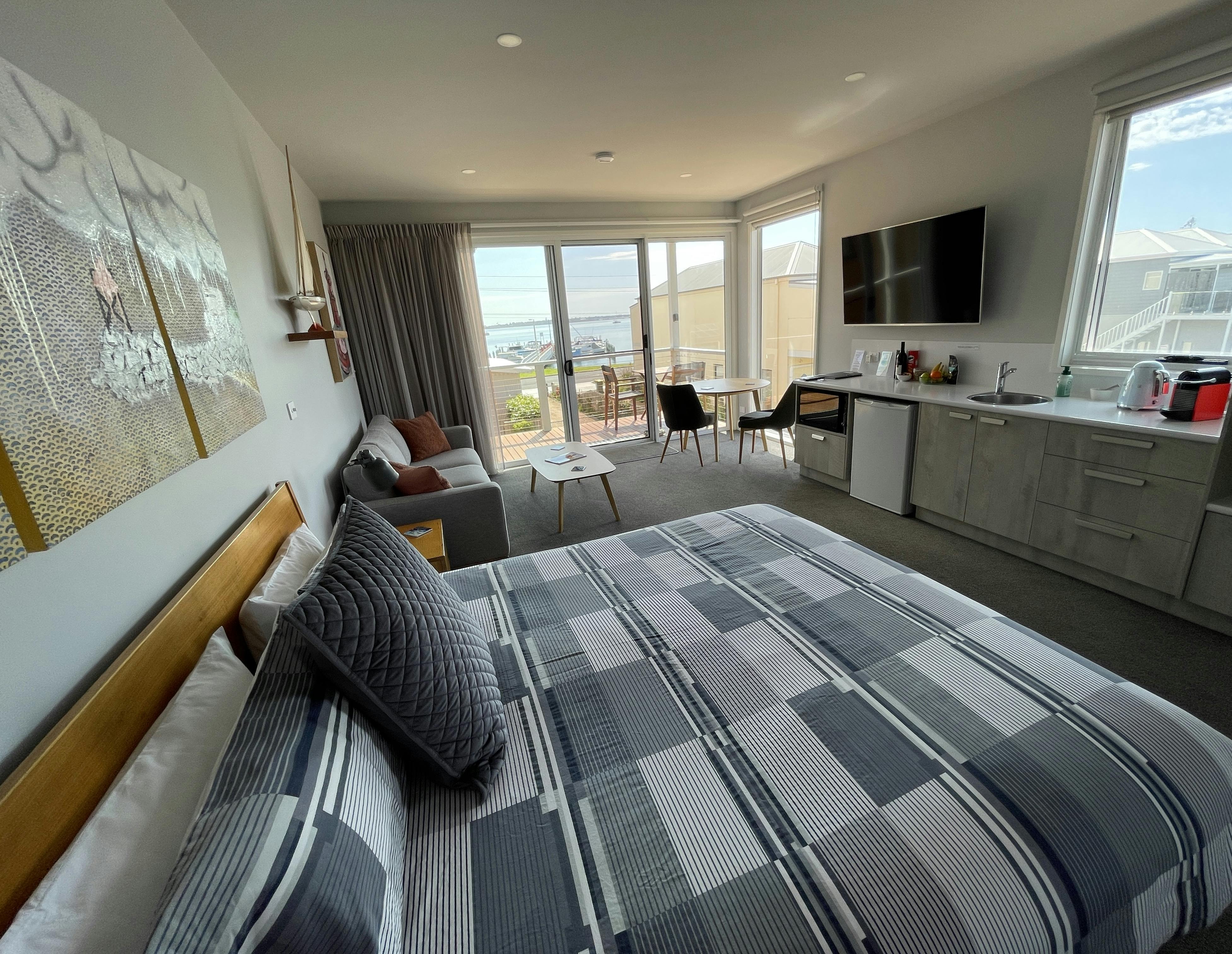 Studio 3 Balcony Room Harbour View