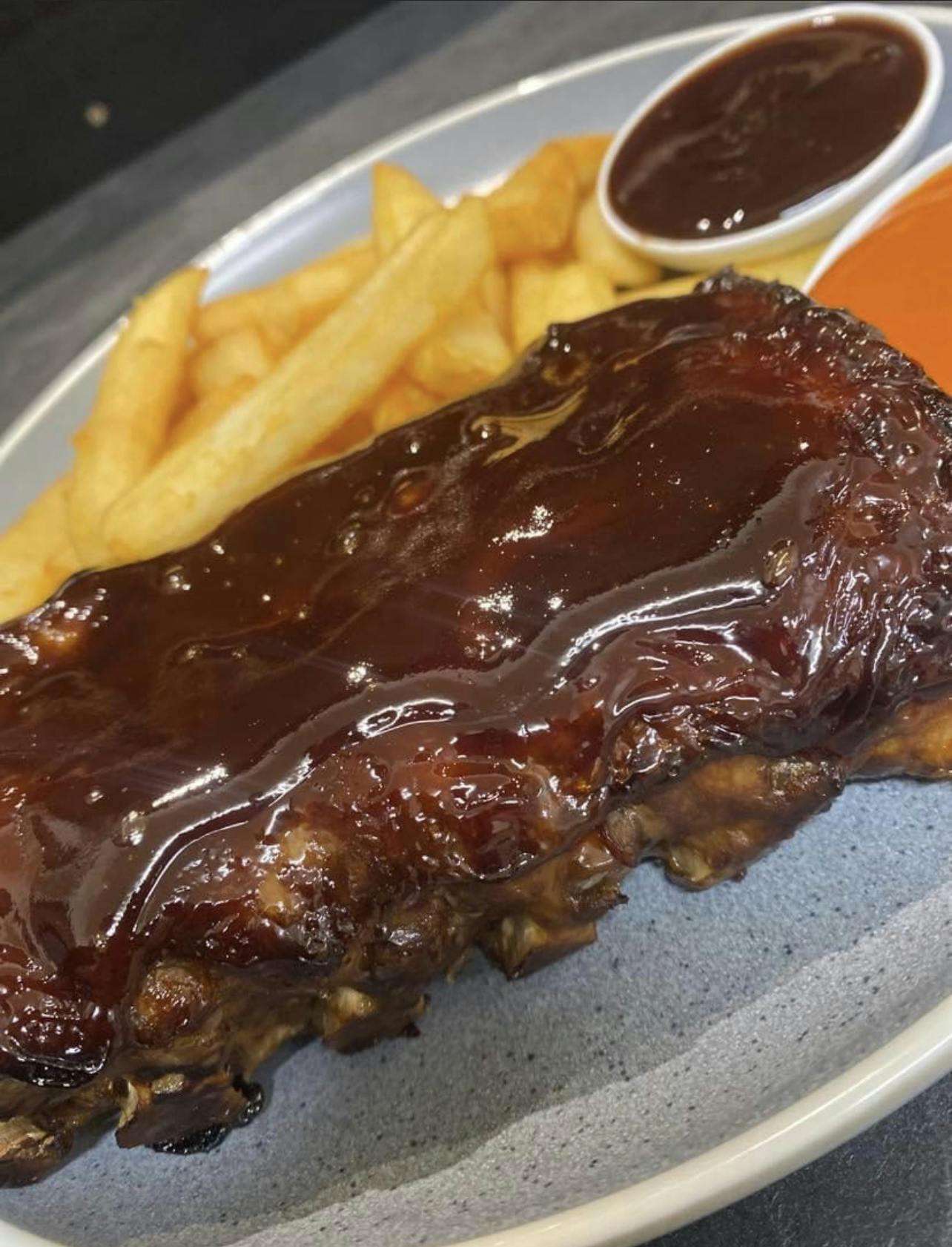 Rib Special Commercial Hotel