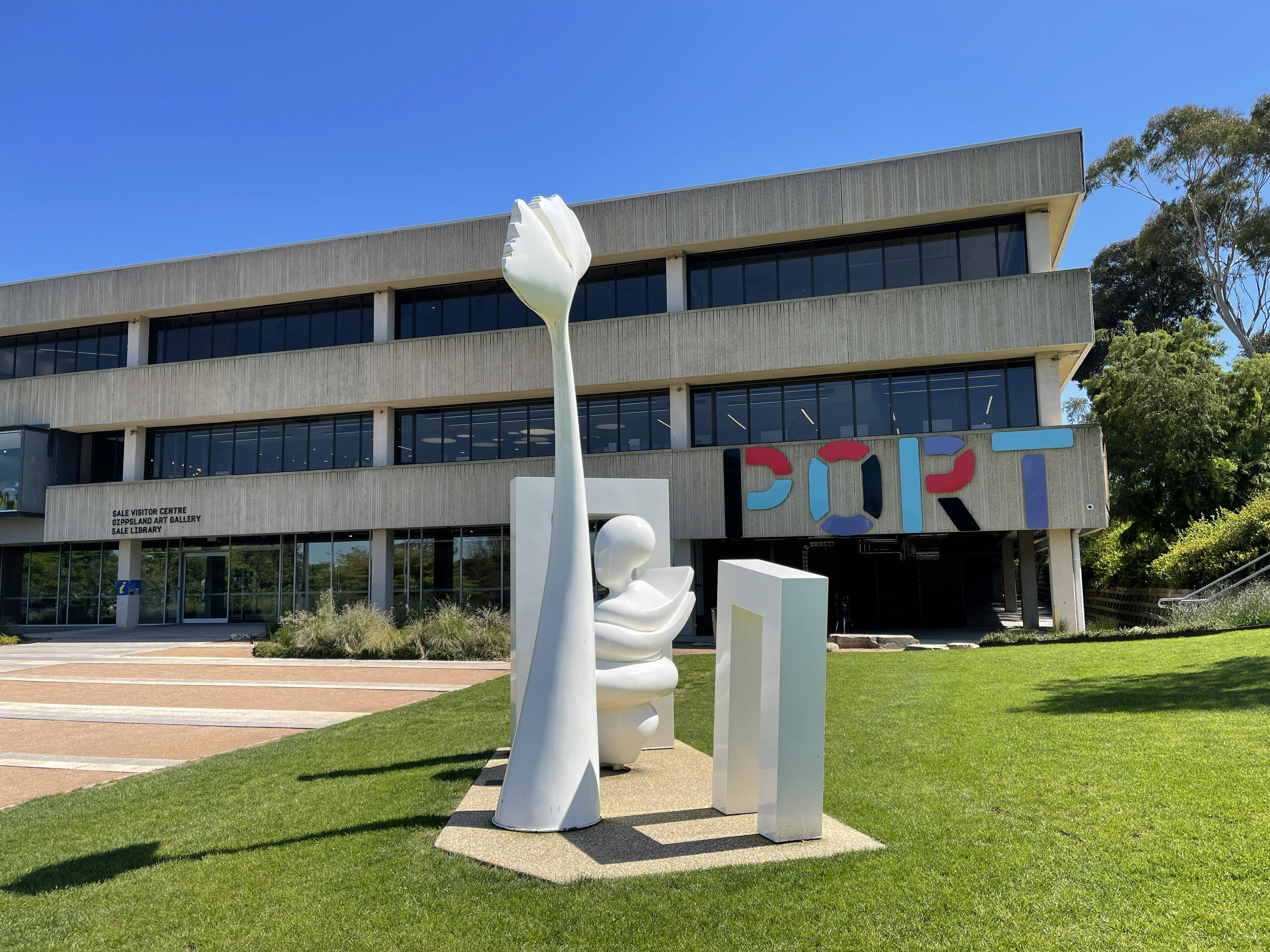 Port of Sale precinct features Gippsland Art Gallery, Dock Cafe and Visitor Information Centre