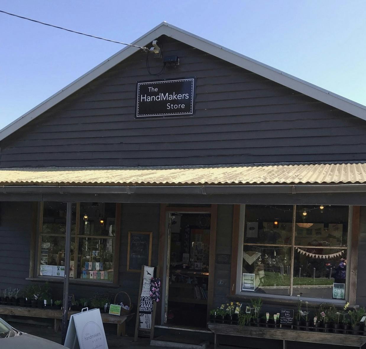 The Handmakers Store