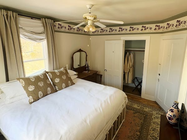 Candance Wheeler Room at Avery House in Galena