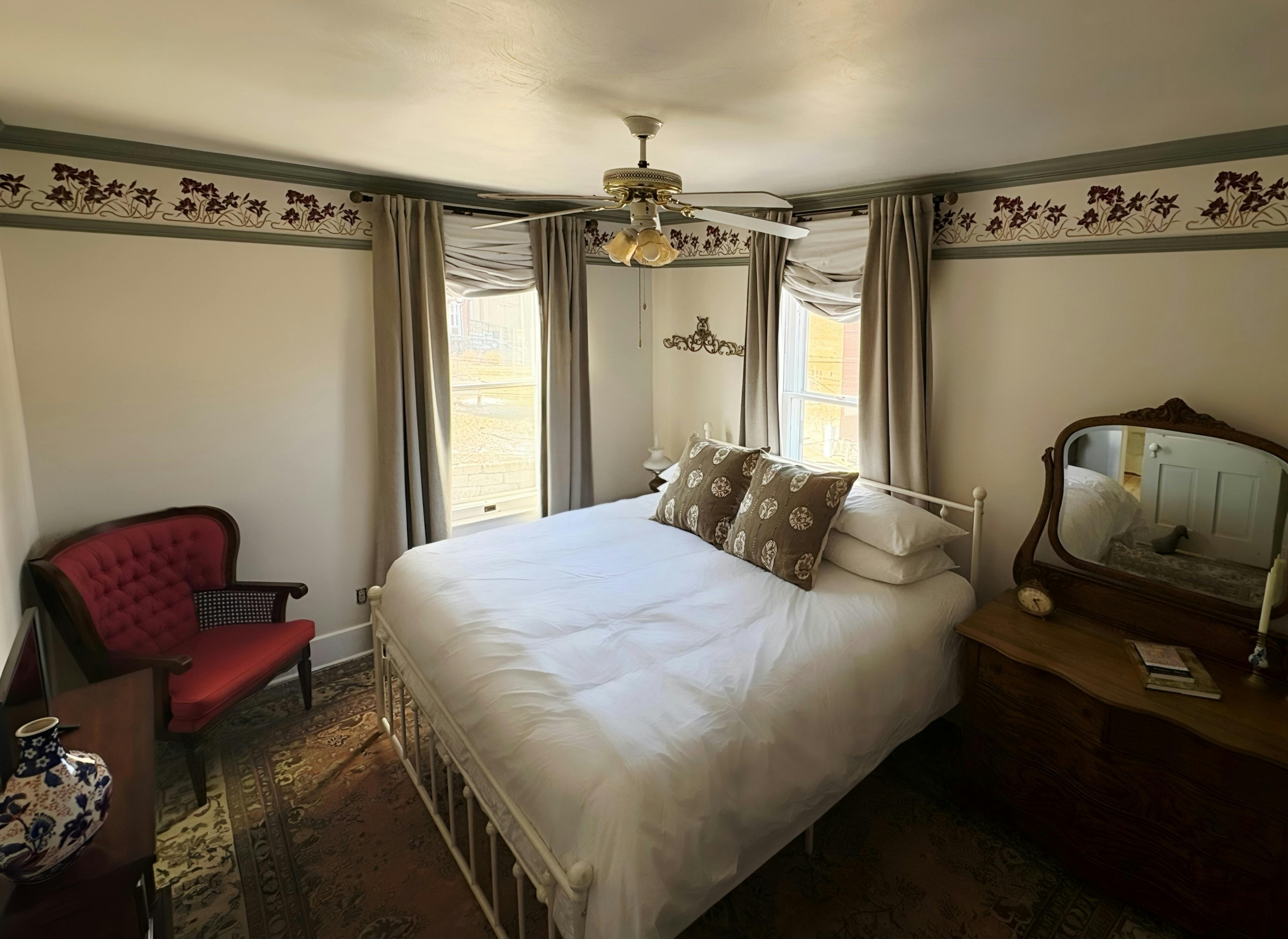 Candace Wheeler Room at Avery House in Galena