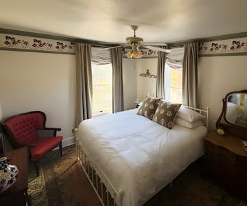 Candace Wheeler Room at Avery House in Galena