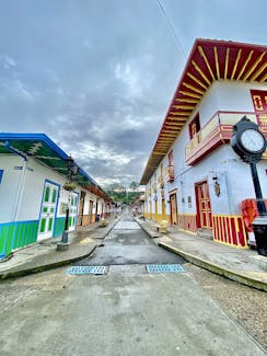 Calle Real - Salento - Quindio - Colombia - Eje Cafetero - Torre del Reloj