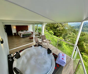 Habitacion Balcón del Río 102