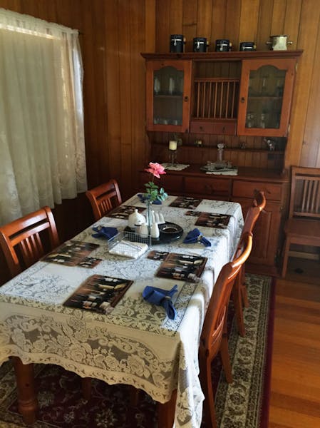 Admurraya House Rutherglen Accommodation Dining Table