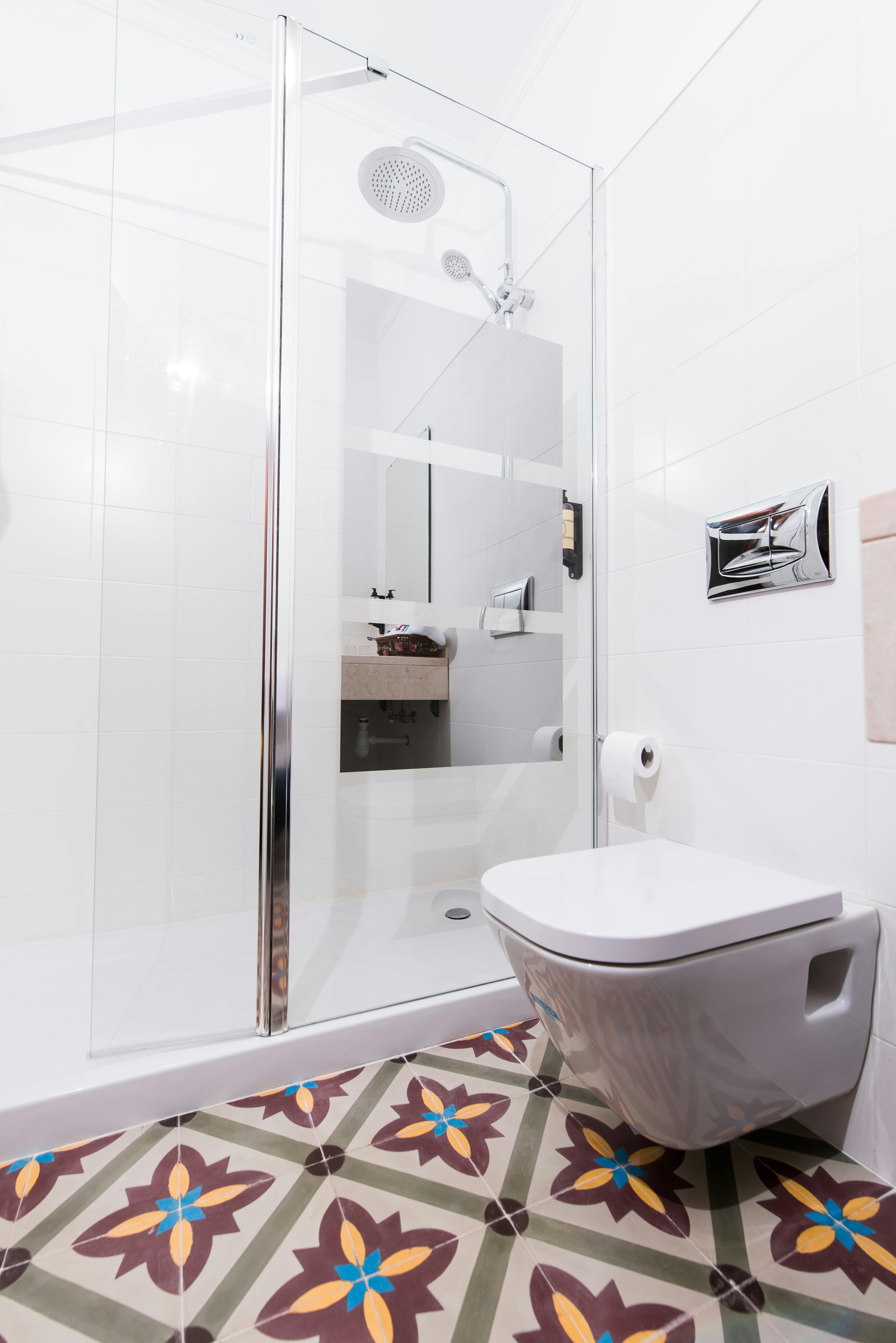 Fireplace Suite Bathroom