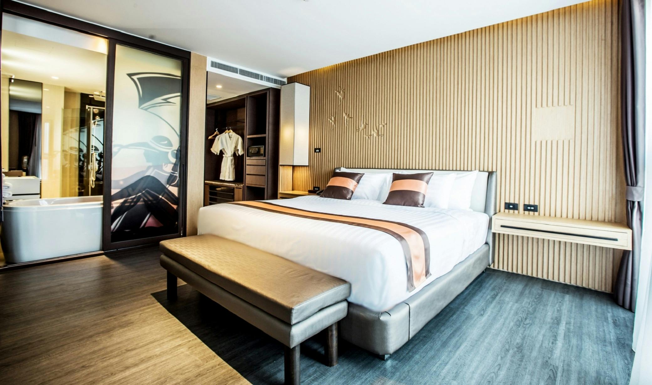 Deluxe Suite Bedroom