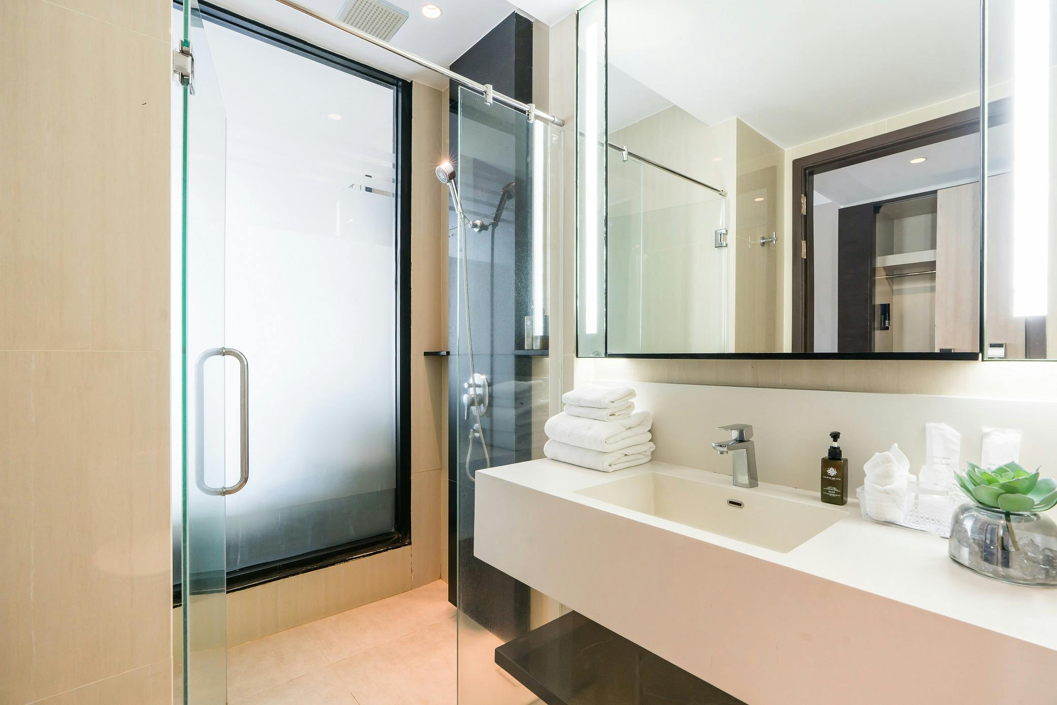 Superior Double Bathroom