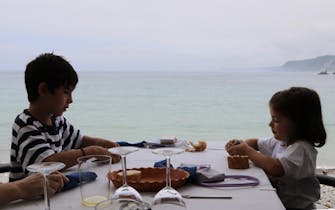 Comida en la playa de Cadavedo