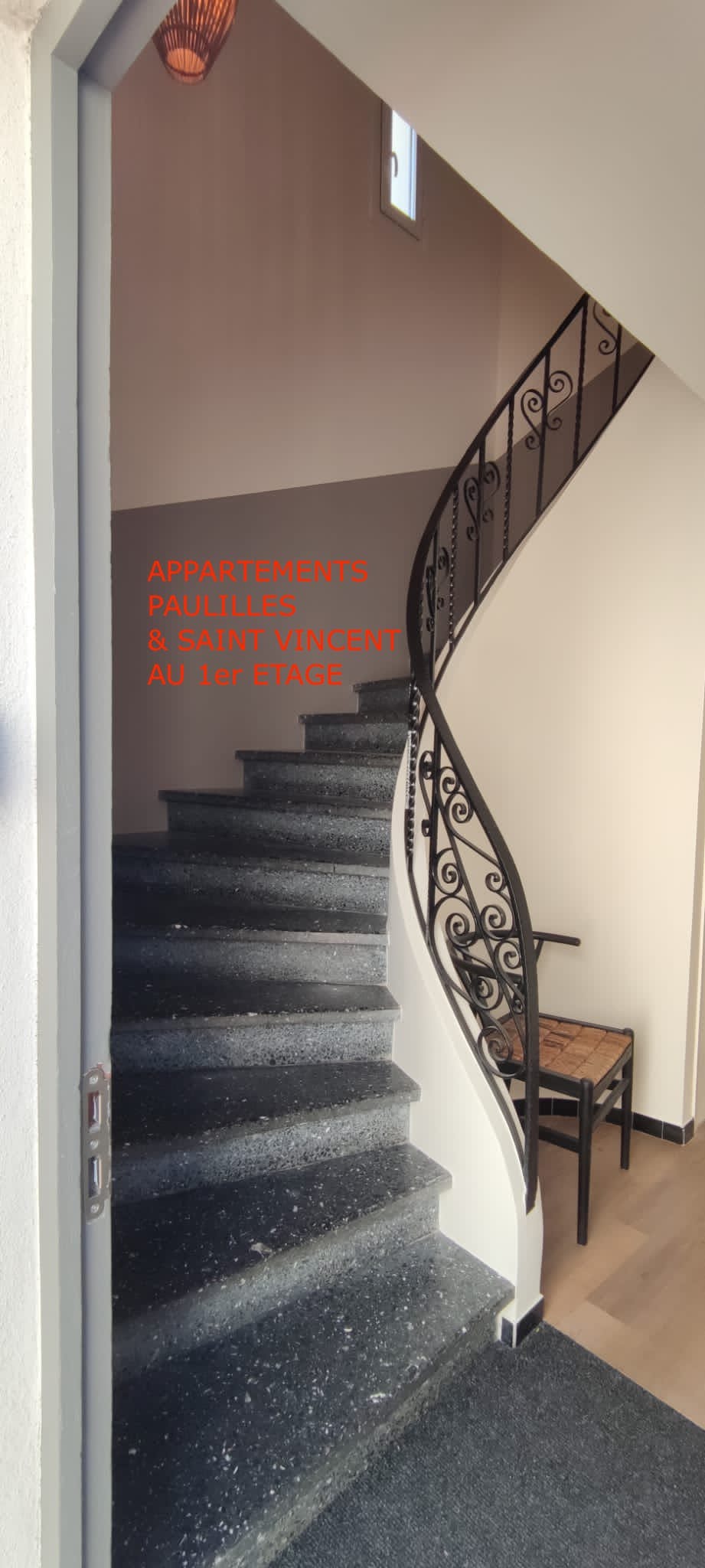 Escalier vers appartements Paulilles et Saint Vincent