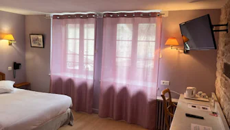 Double Room (double bed 140 x 190 - for one or two people)