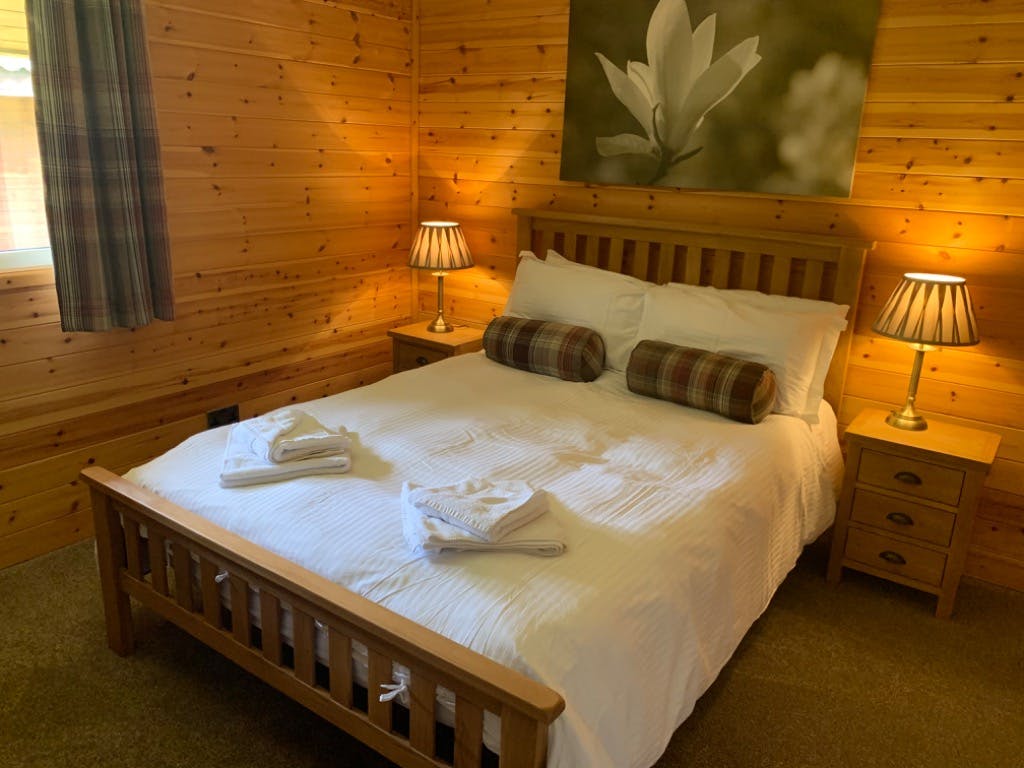 Master Bedroom - Riverside Lodges in Ripon
