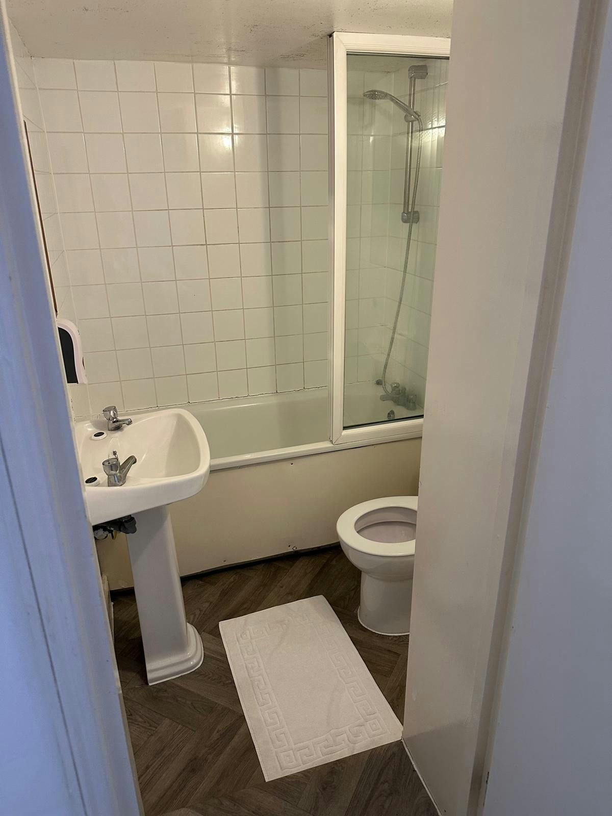 Twin Self Contained Shower