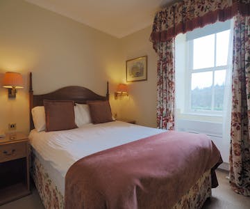 Double room in the Royal Hotel, Stornoway overlooking harbour