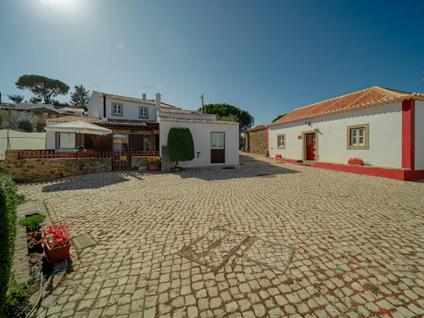 Casas da Tia Alice - O largo