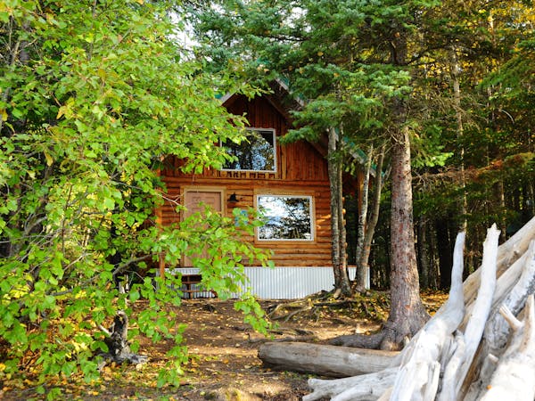 Lakeside Cabin Outside