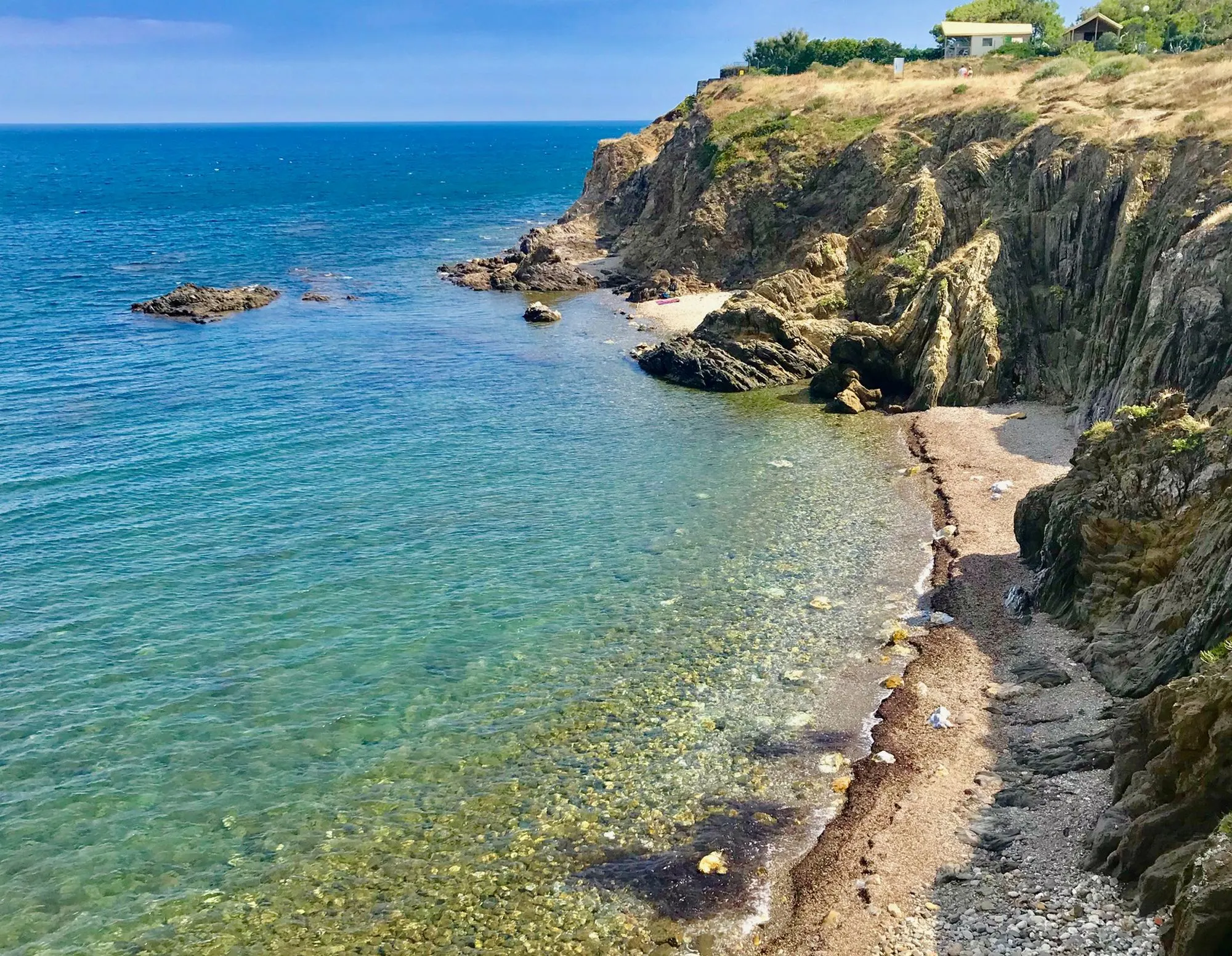 Photo des criques de porteils entre argeles sur mer et collioure