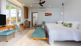 Triple suite