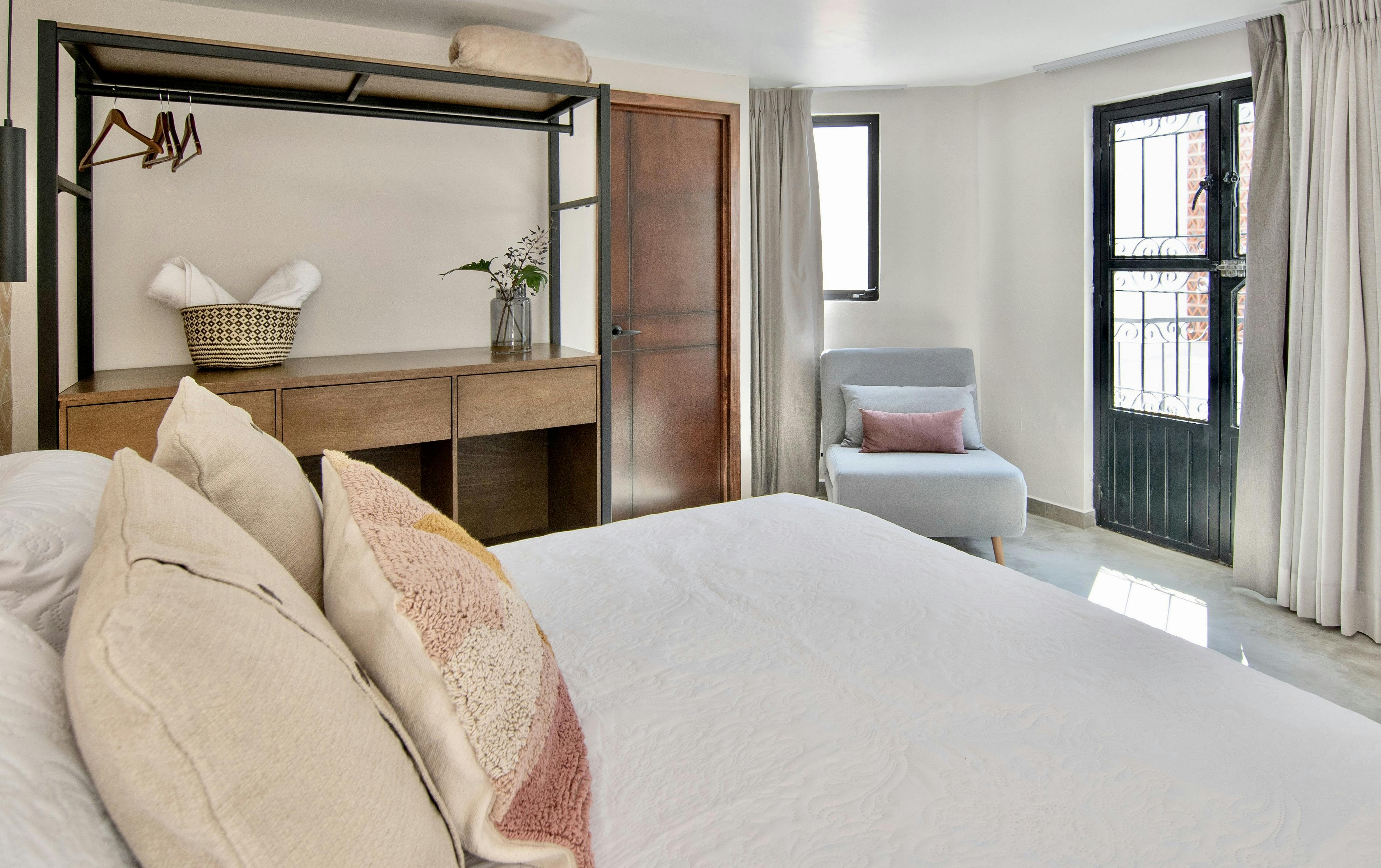 Private Room with Balcony