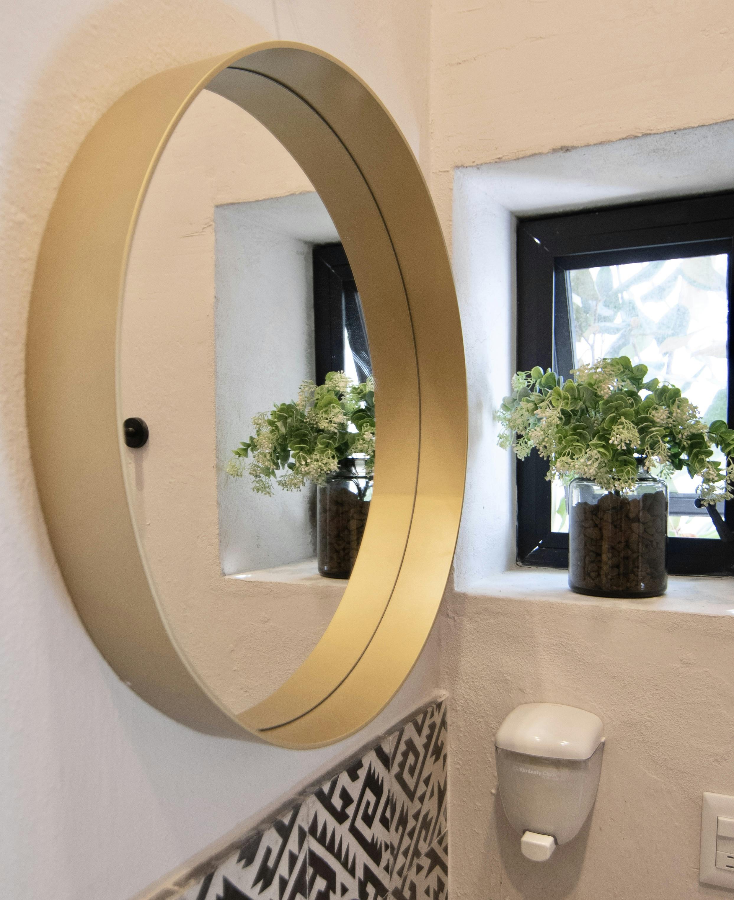 Private Room Queen Bed Private Bathroom