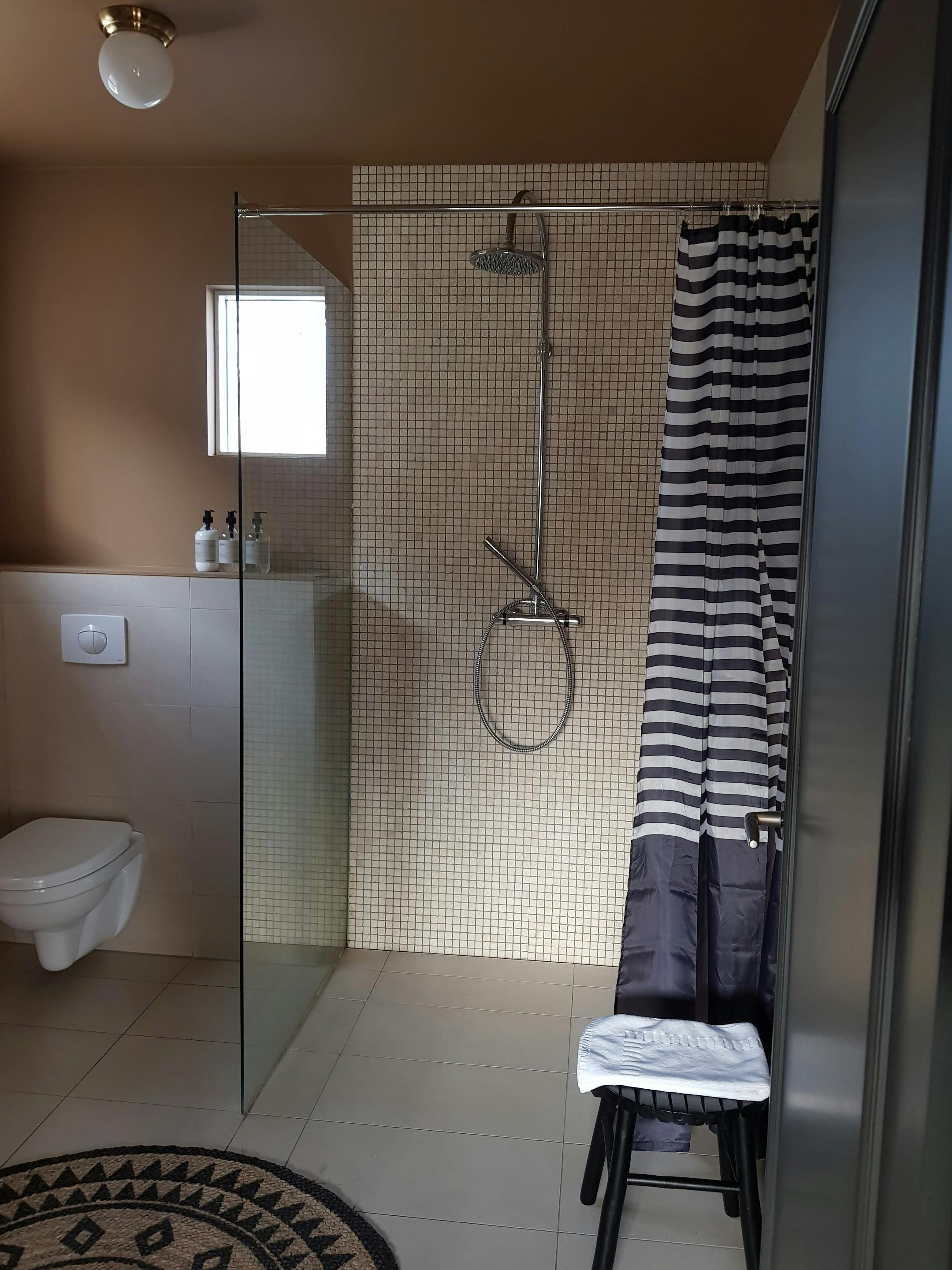 INNI 4 - Spacious bathroom