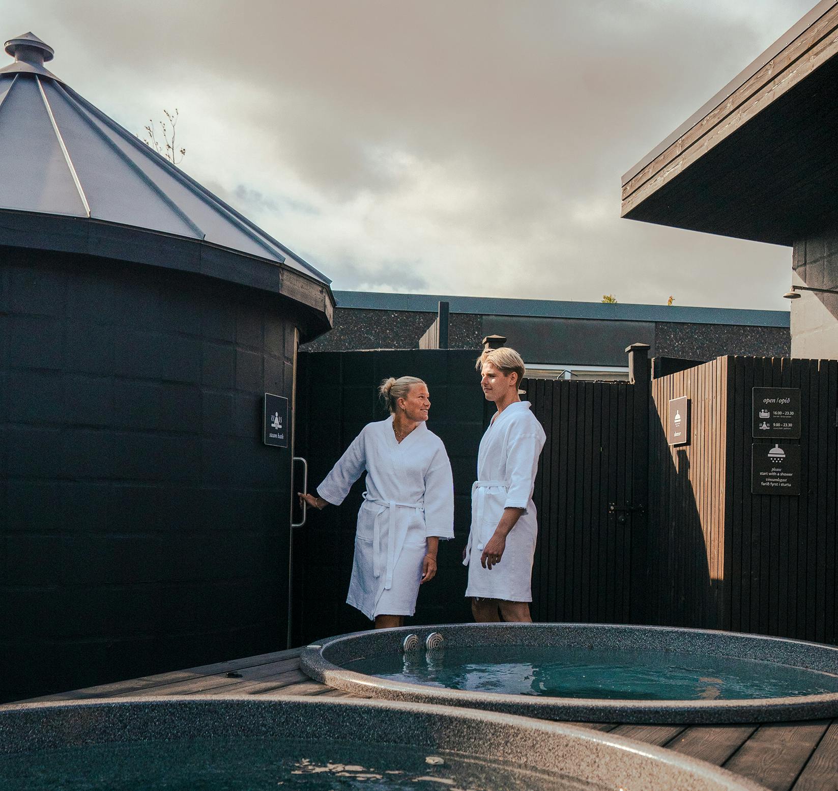 Inni apartments - Outdoor spa area