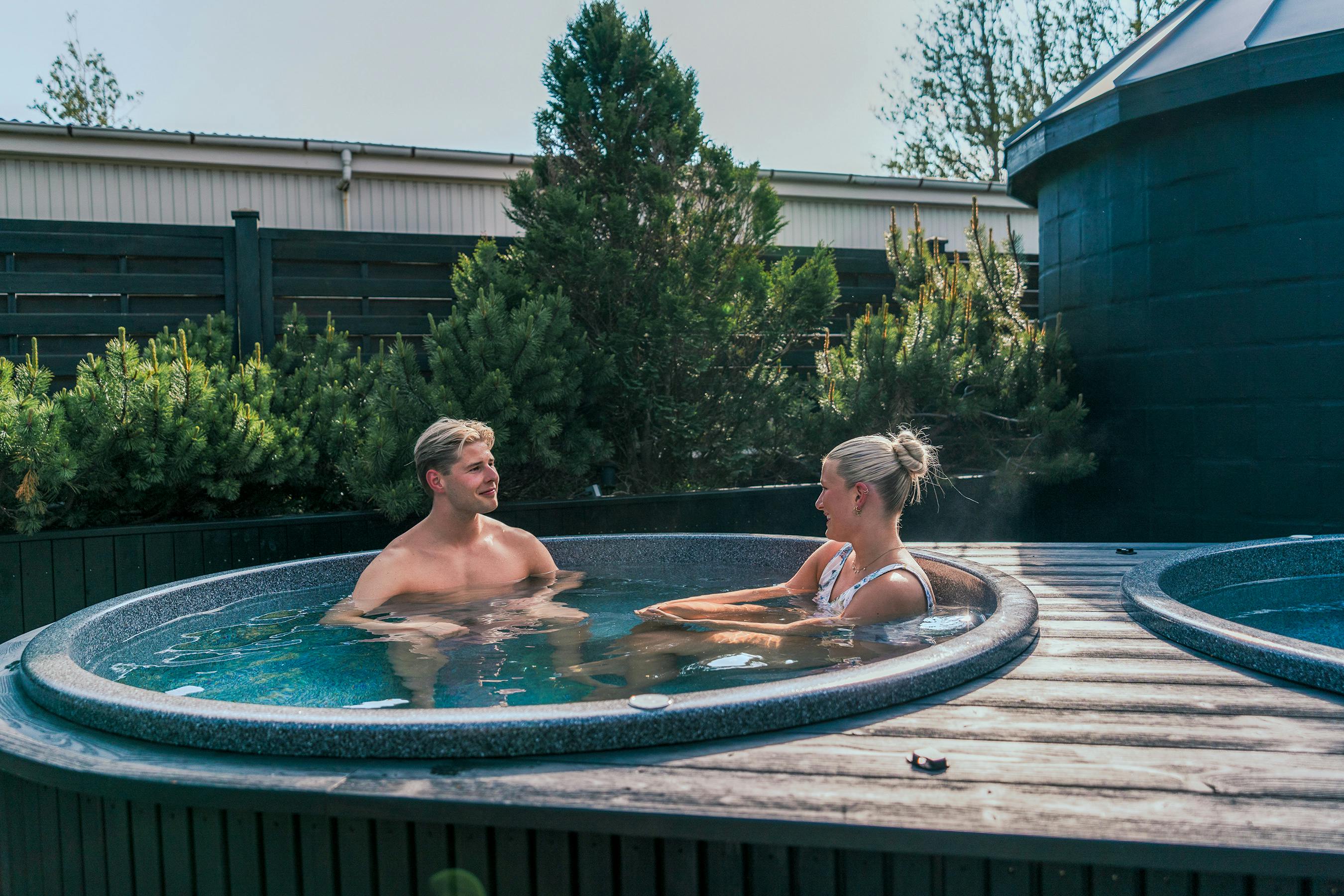 Inni apartments - Outdoor spa area - hot tubs