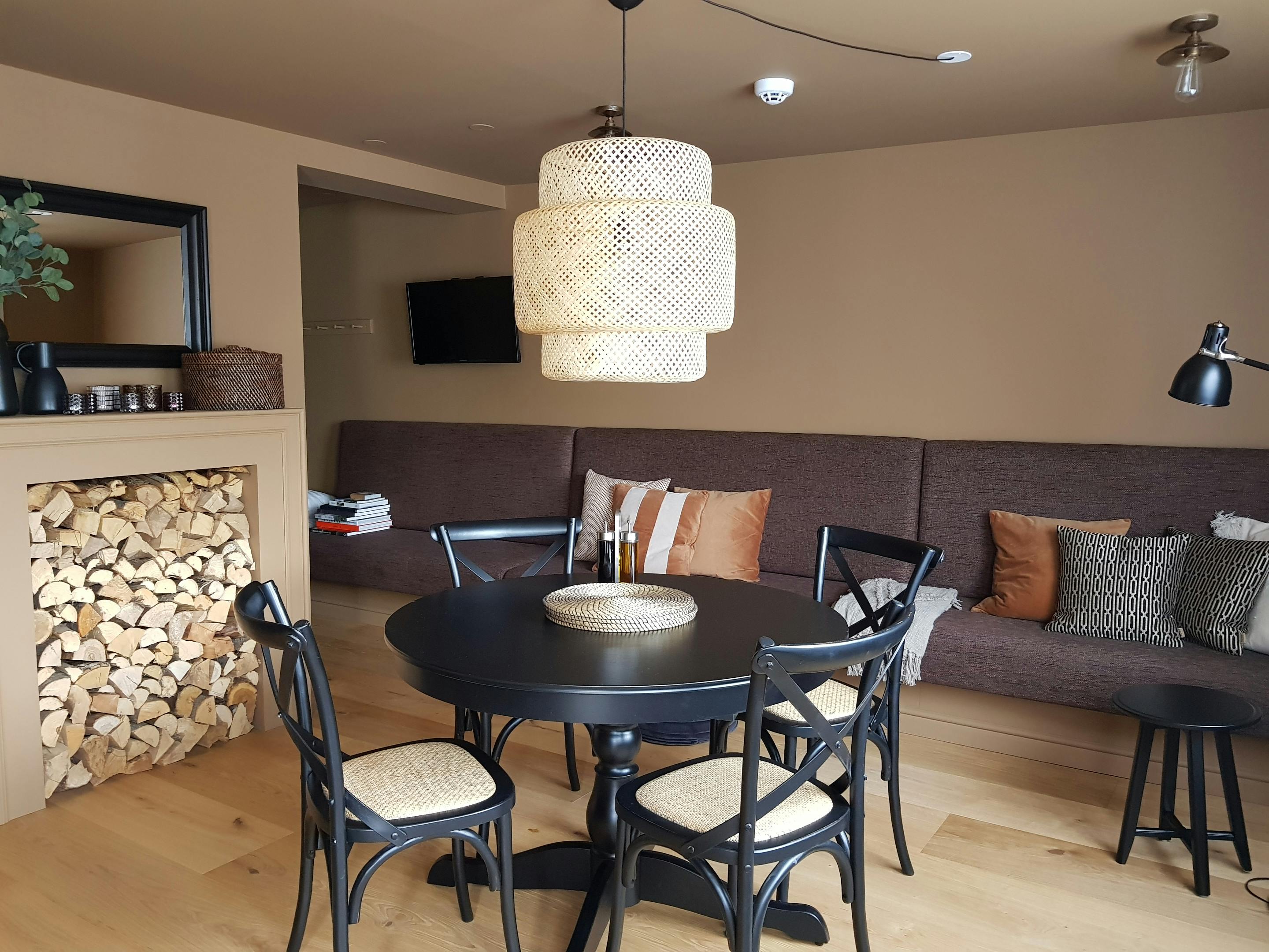 Inni apartments - INNI 3 - Dining area and living room