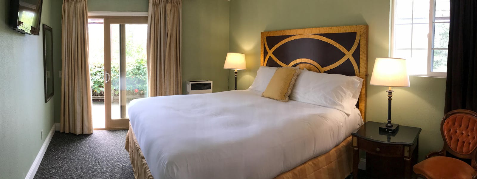 California king bed, pillow, comfortable bed, sleep, bodega bay inn