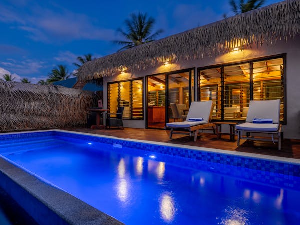 Beachfront Private Infinity Pool Villa