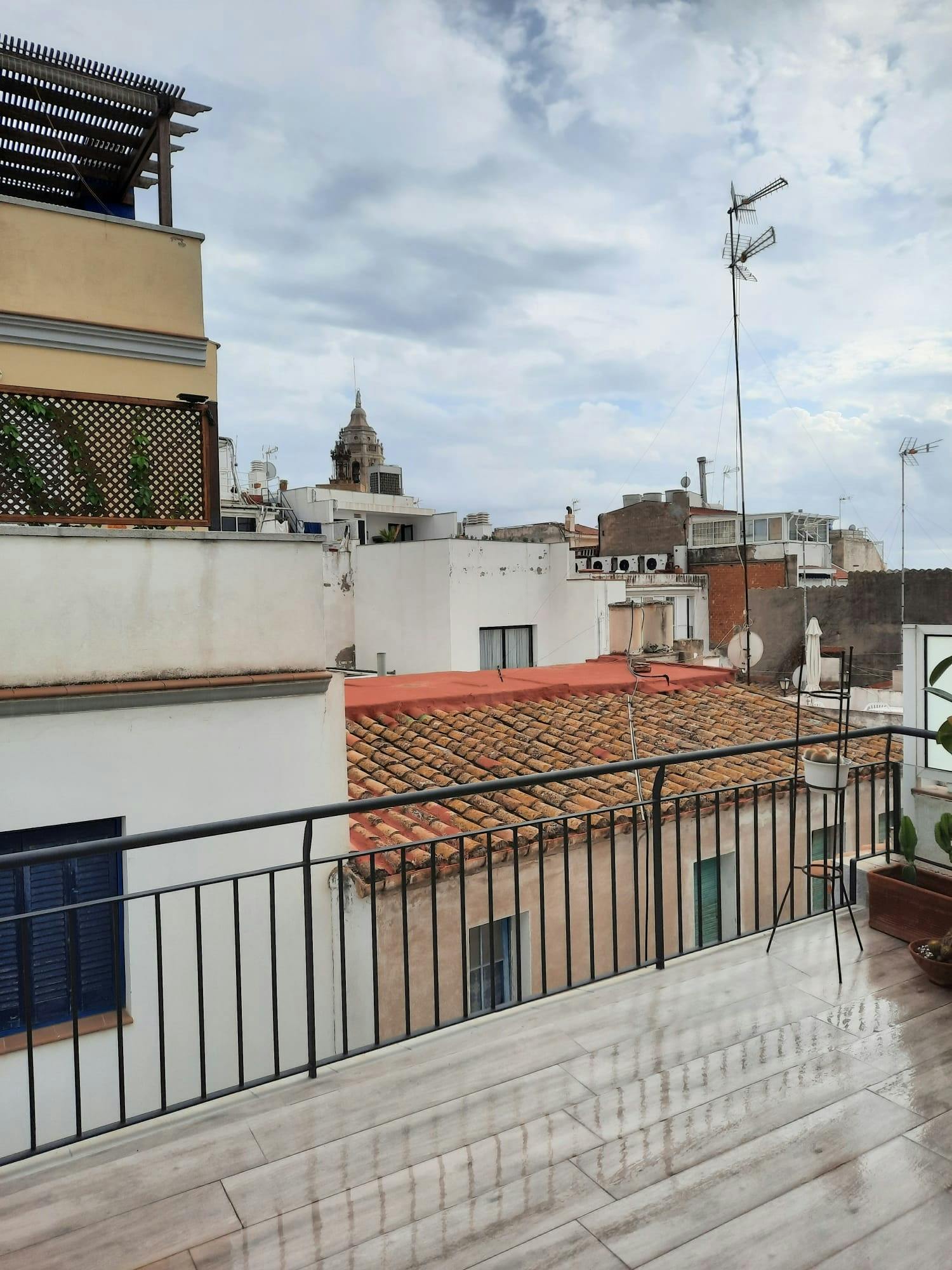 Balcón común 4ª planta