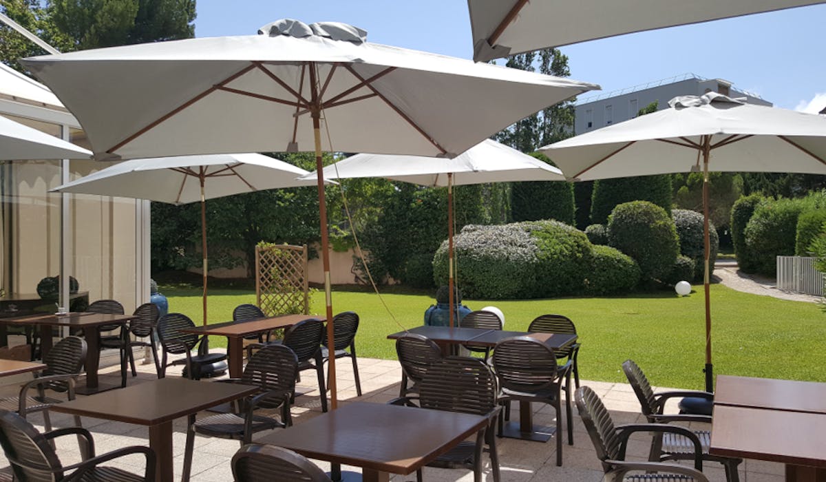 Belle terrasse du Best Western Marseille Bonneveine