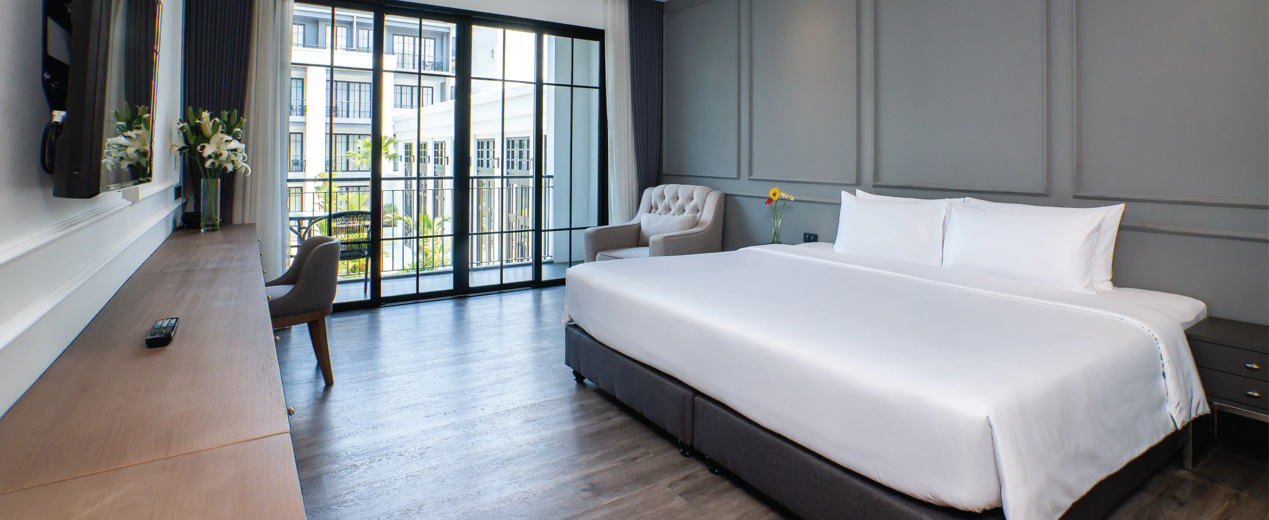 Deluxe Double Pool View, Pattaya Hotel, Elegant Hotel, One Patio Hotel, 파타야 호텔, 엘레강트 호텔