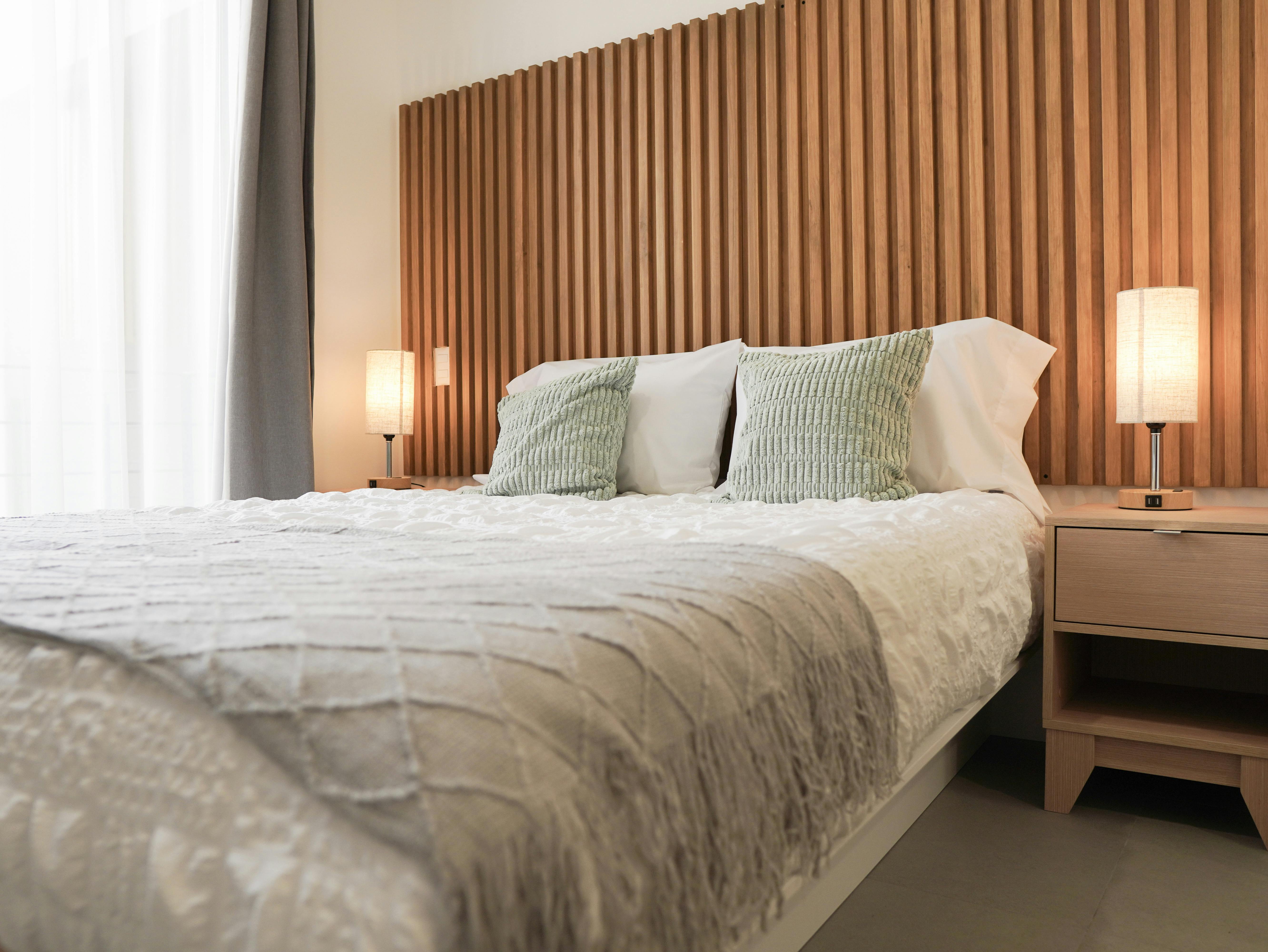 Queen Size bed, comfortable bed and smooth pillows.