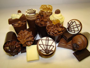 silky oaks chocolate factory