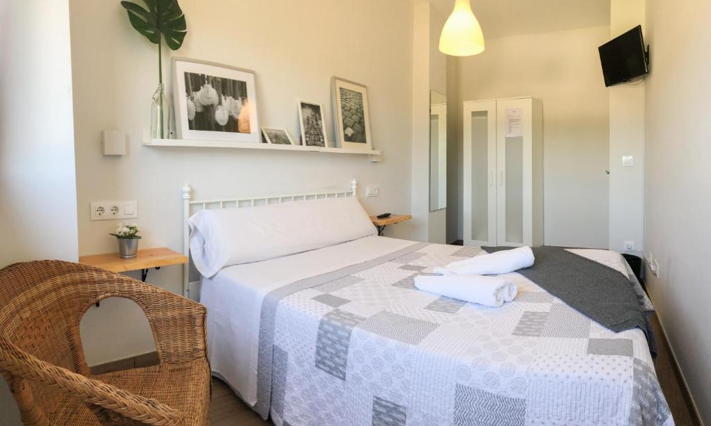 Habitación doble económica con baño compartido