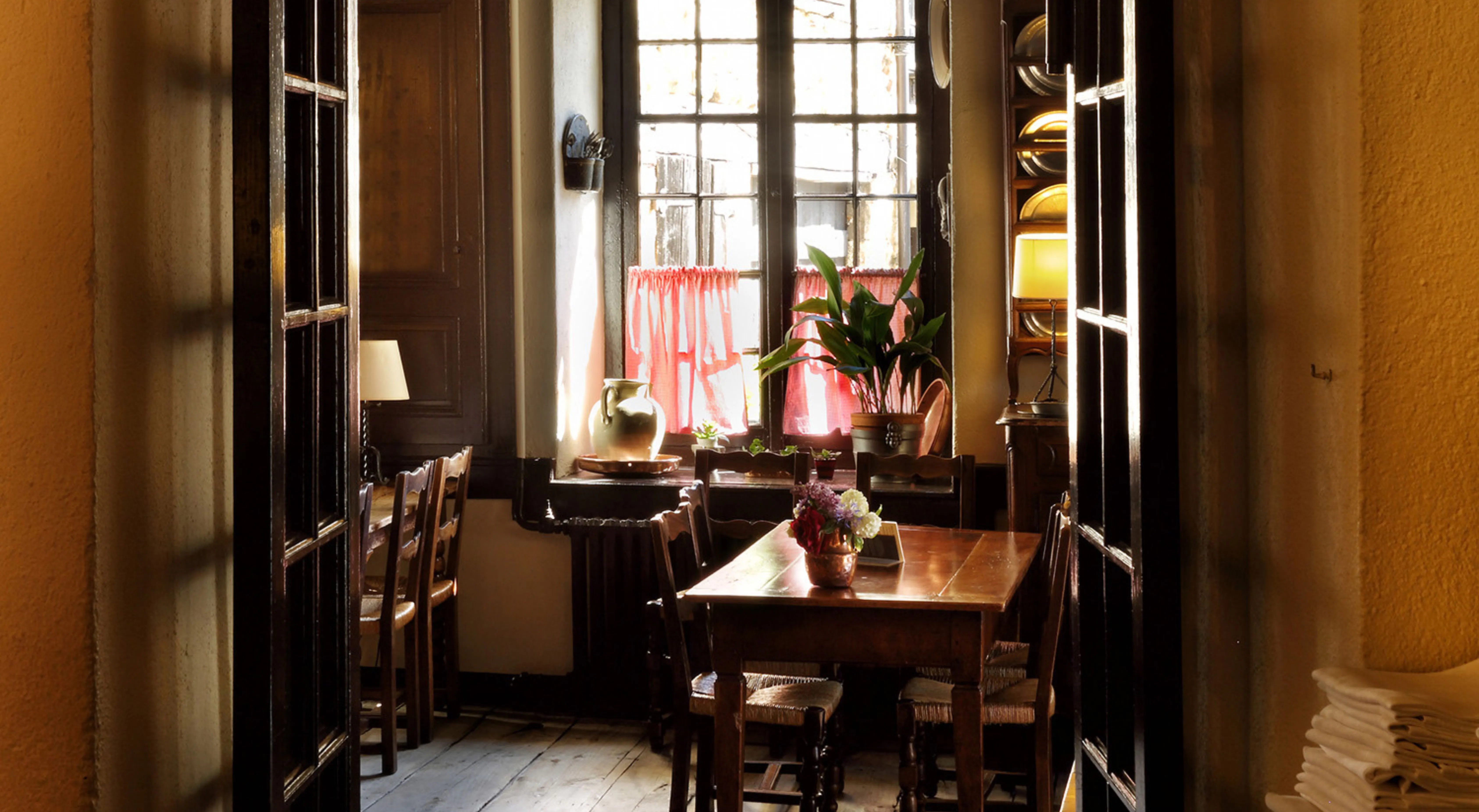 Home | Hostellerie du Vieux Pérouges